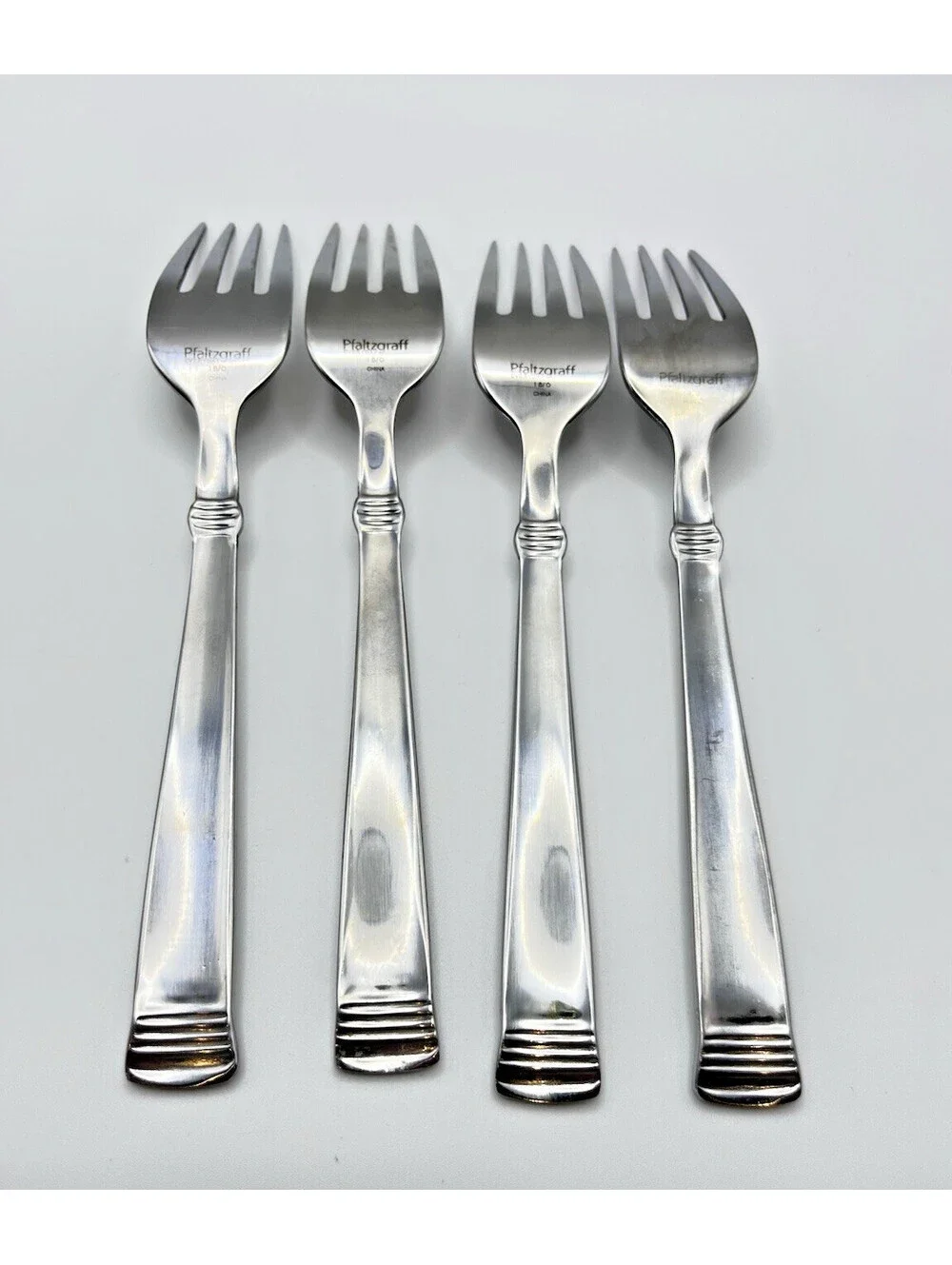Pfaltzgraff Linear 18/0 Stainless Flatware Silverware 4 pcs Dinner Forks 3044.7